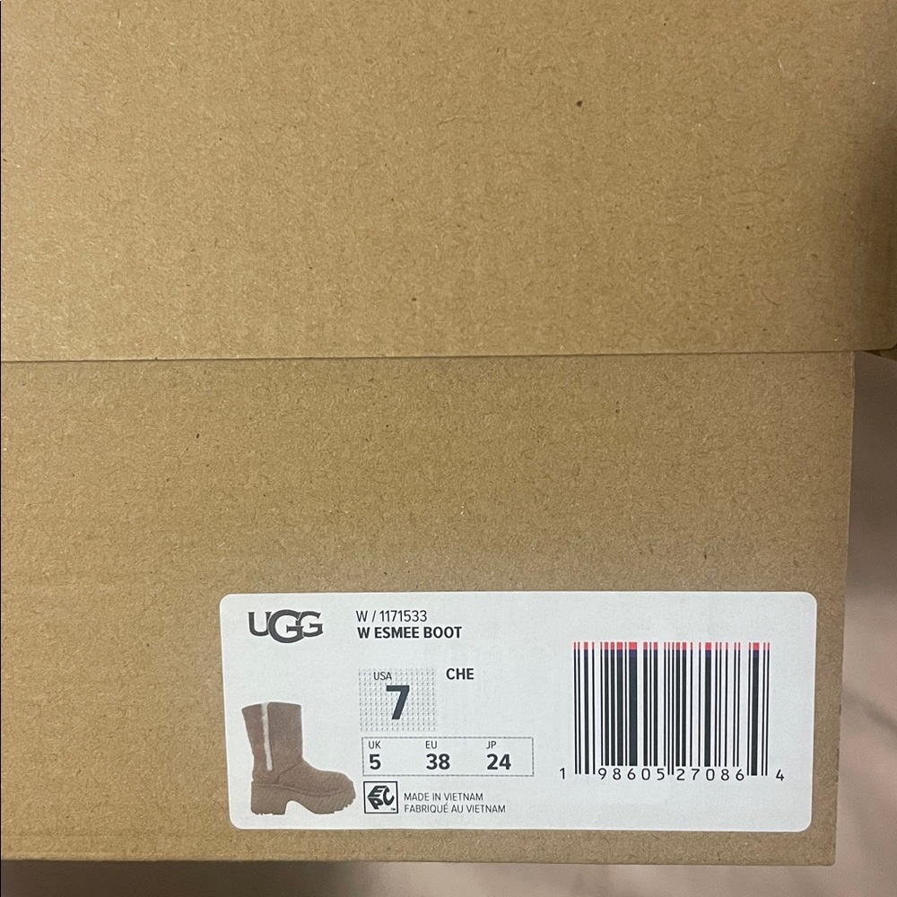 NWT UGG ESMEE Platform Heeled Boot in Chestnut - Picture 16 of 16